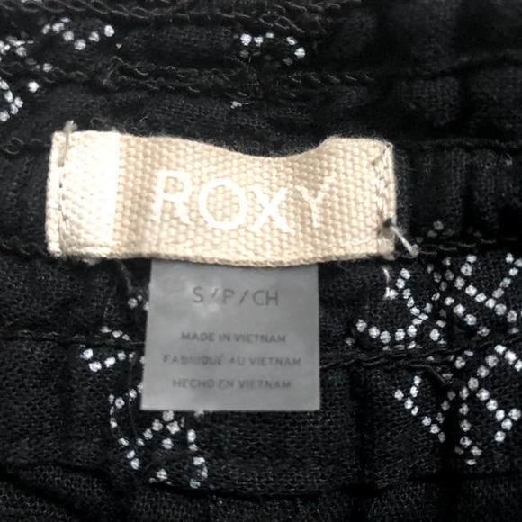 Roxy Shorts - Picture 4 of 4